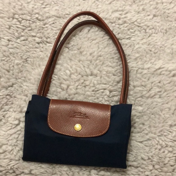 Longchamp Handbags - Authentic Longchamp les pliages “Shopping”. Made in France.
